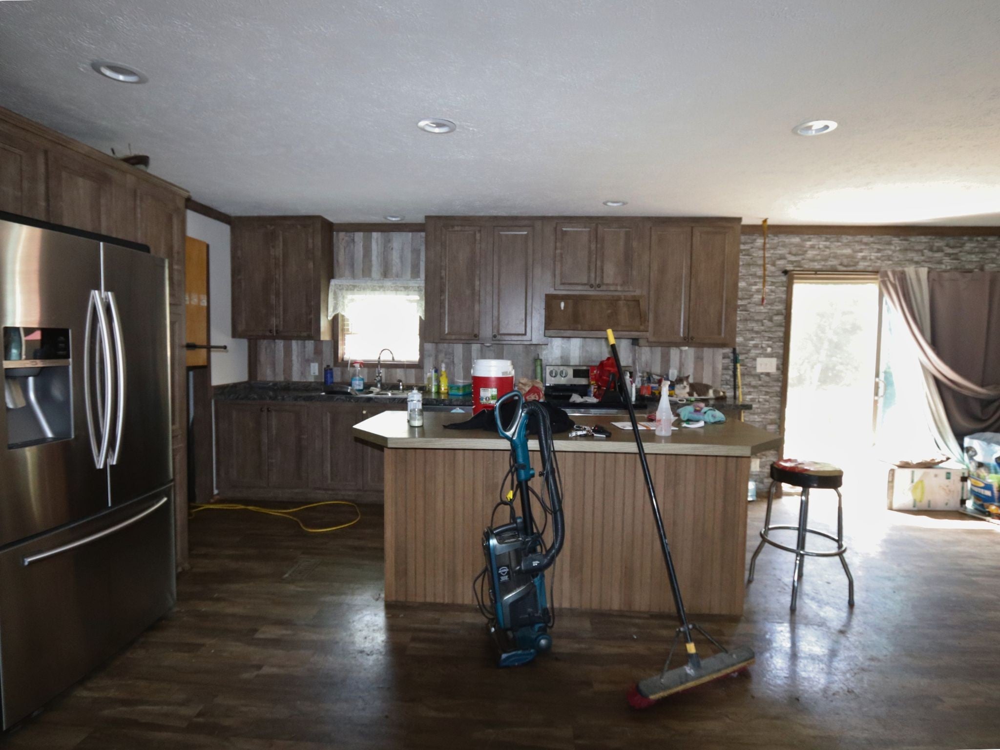 25 Winding Hills Ln