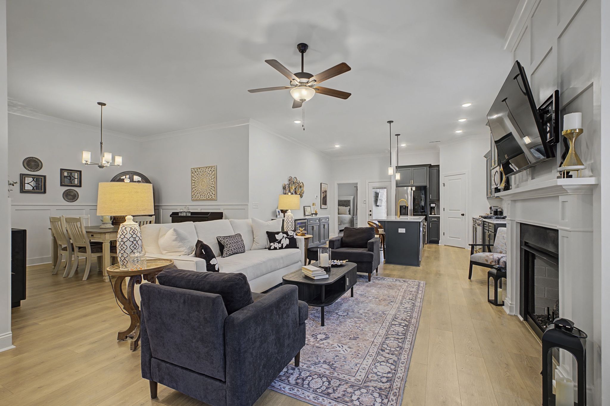 3062 Wiltshire Park Pl