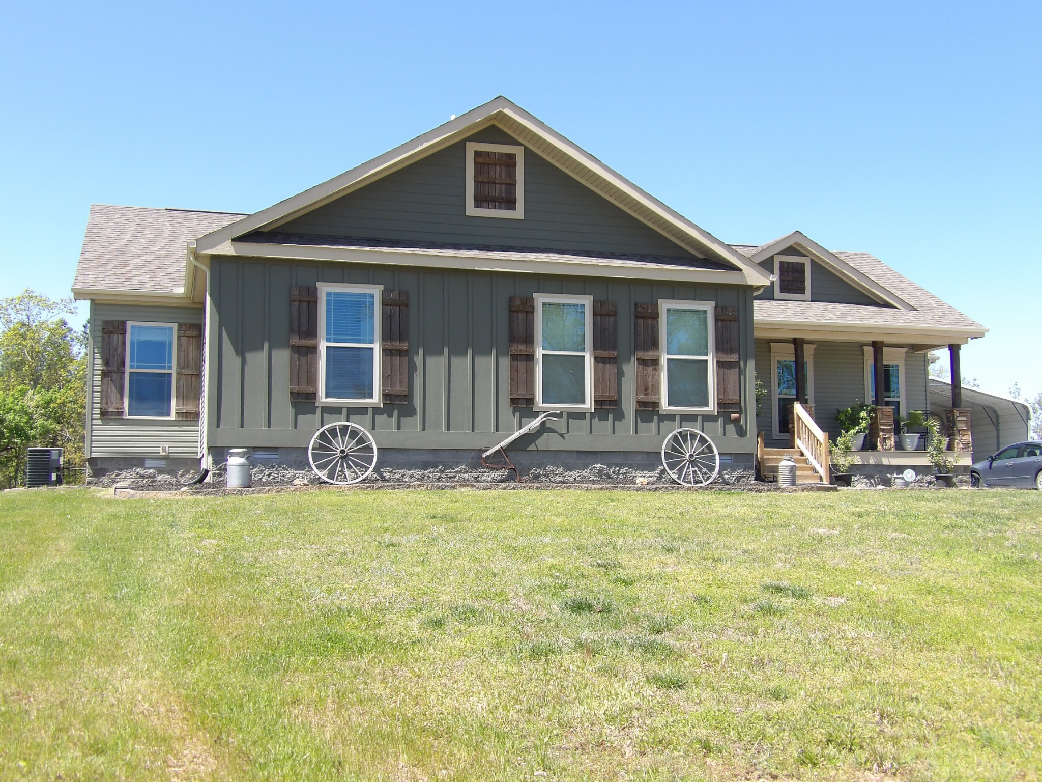 520 Young Rd