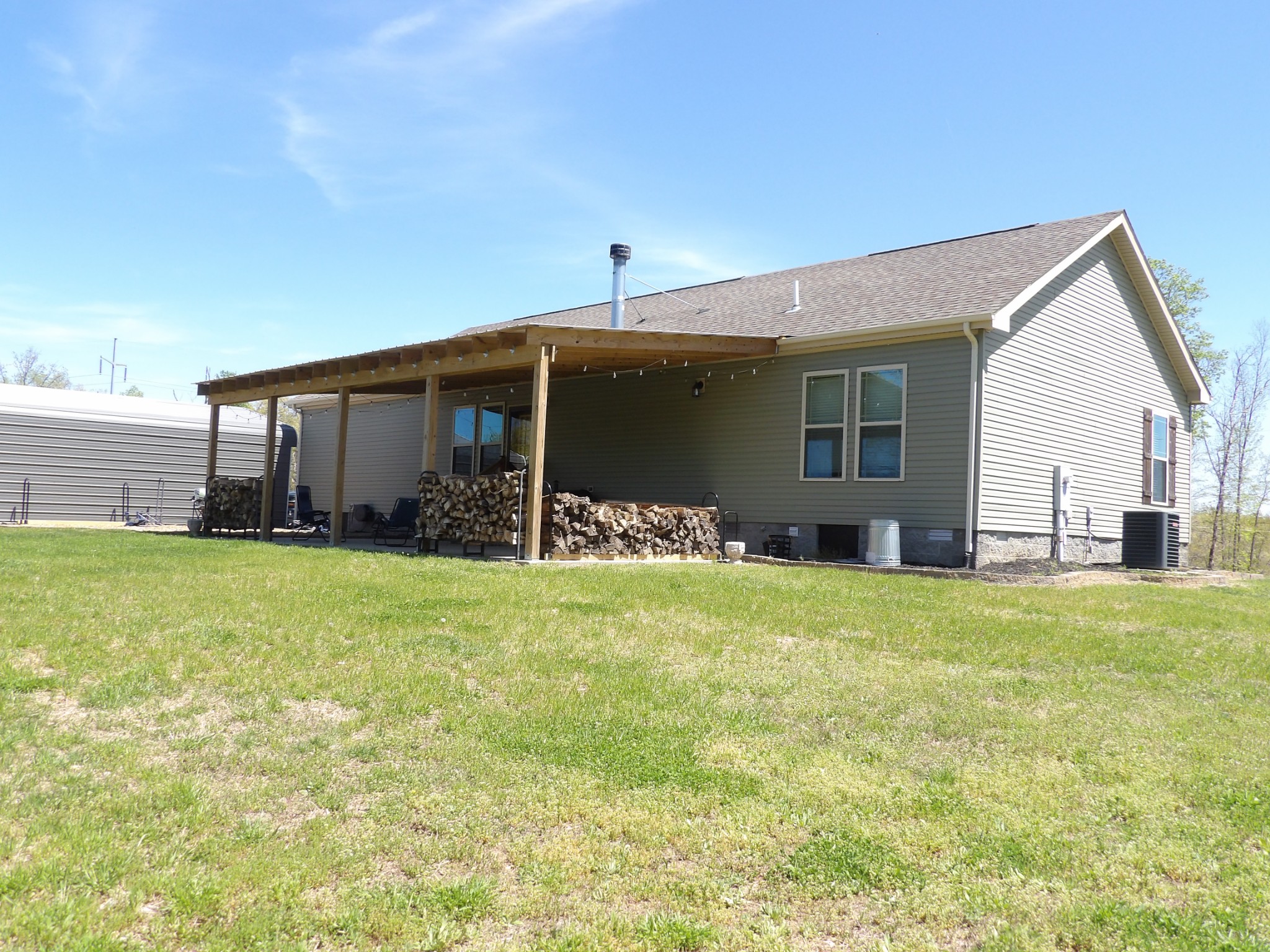 520 Young Rd