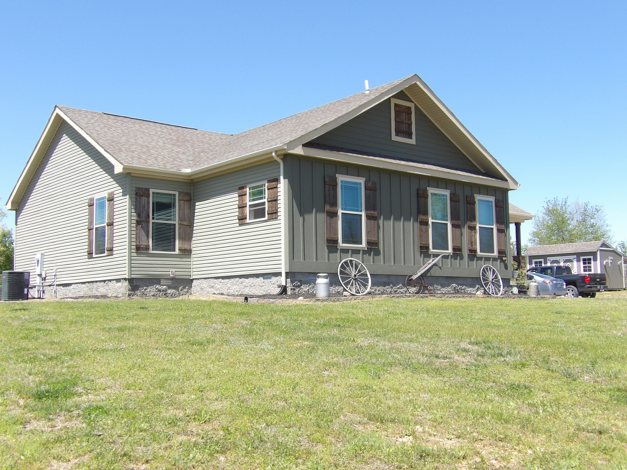 520 Young Rd