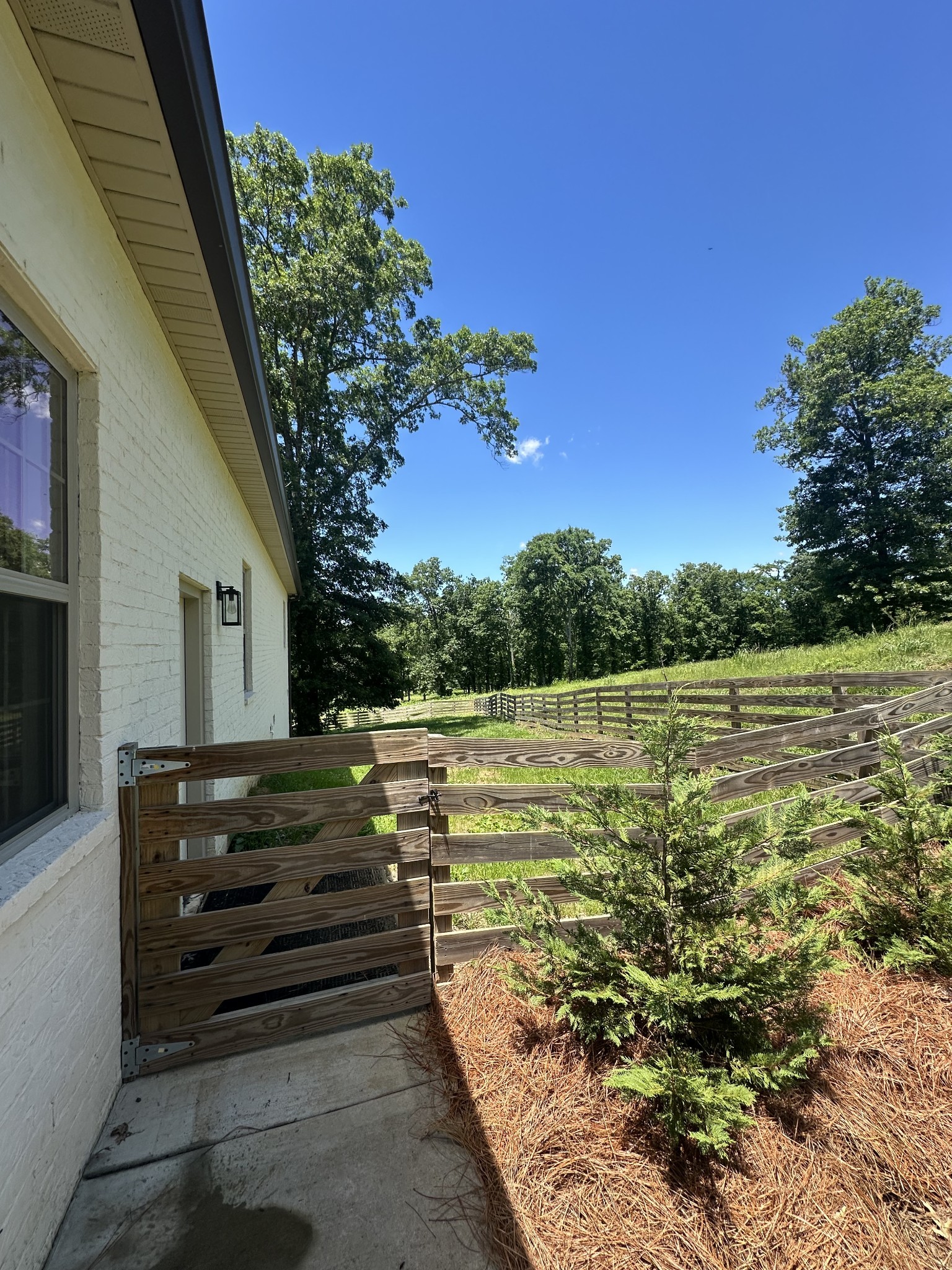 255 Hickory Ridge Ln