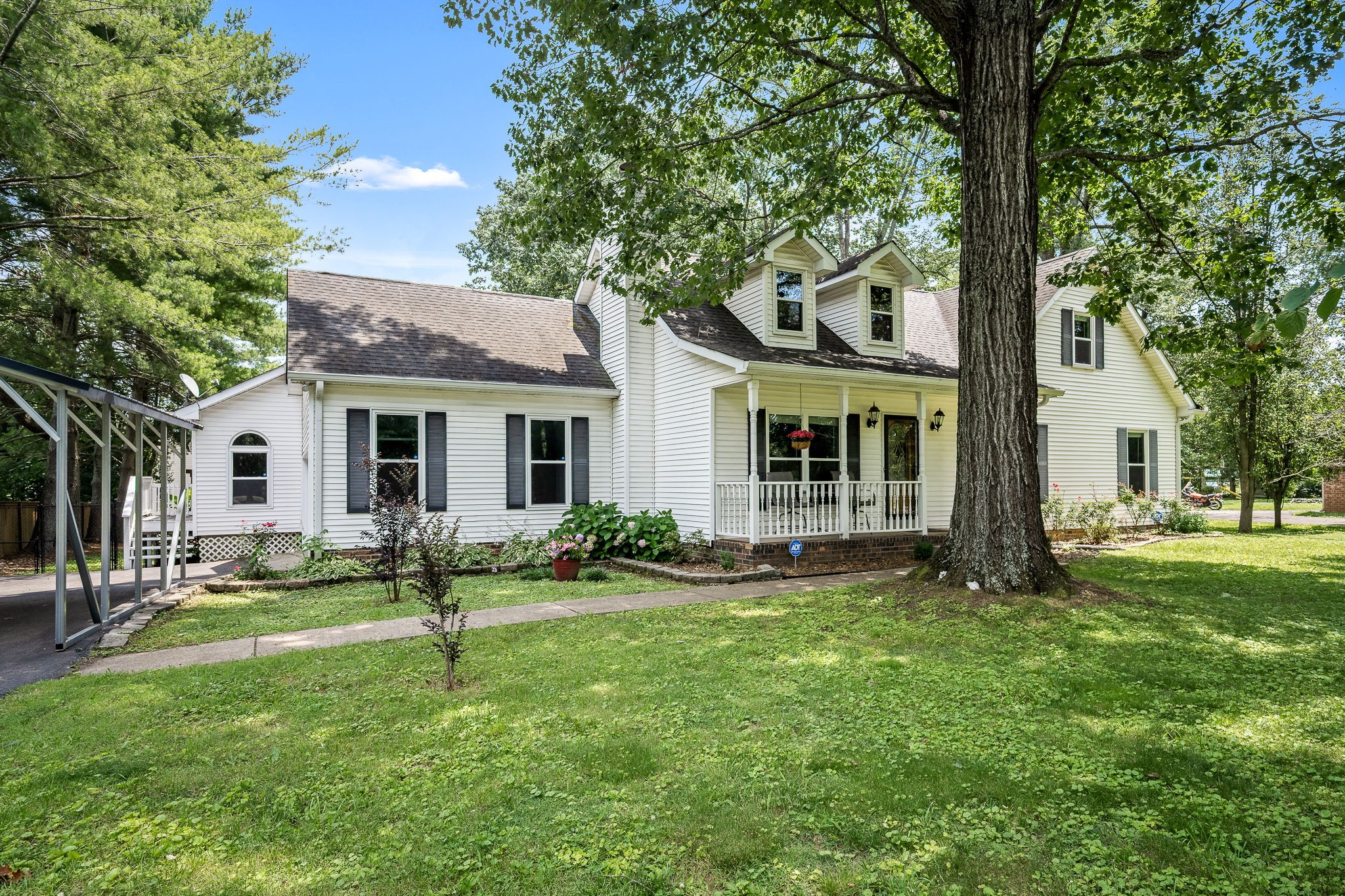 2417 Crosspark Dr