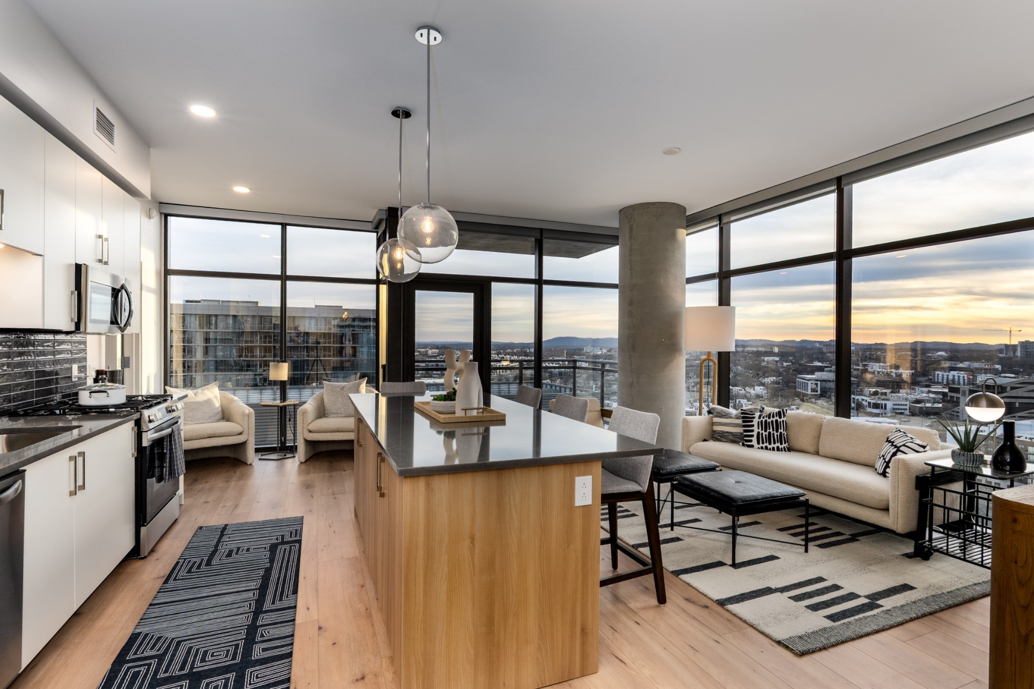 1212 Demonbreun St B2 (F)