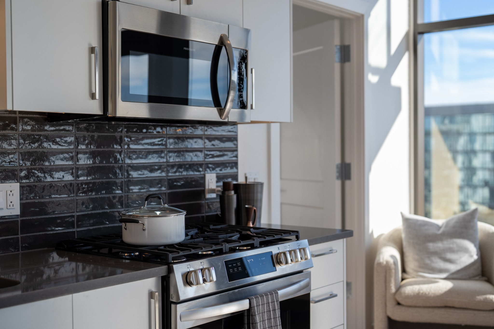 1212 Demonbreun St B2 (F)