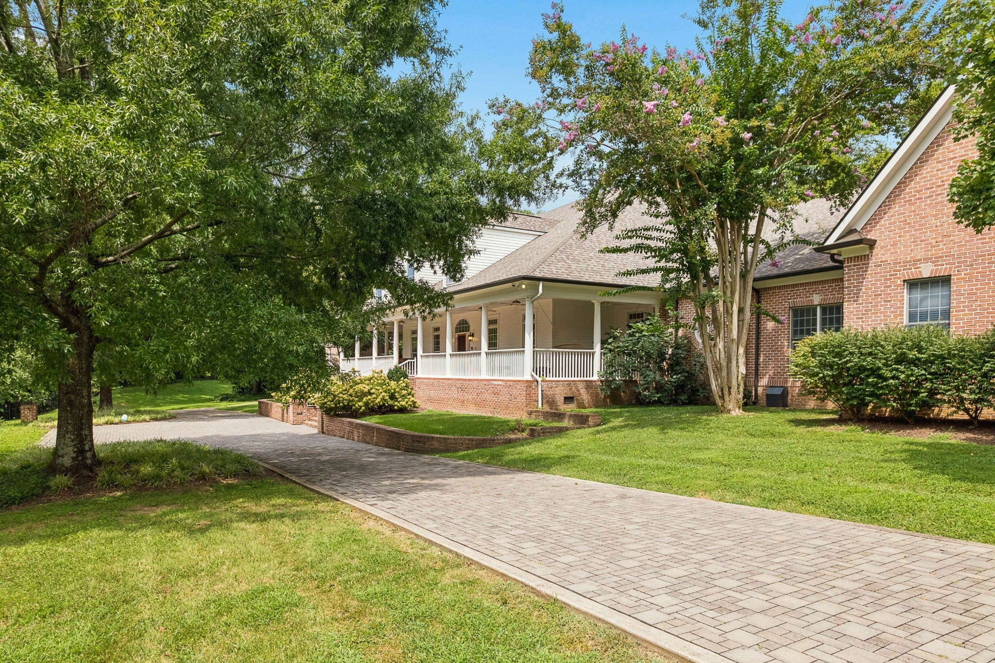 1228 Mary Helen Dr