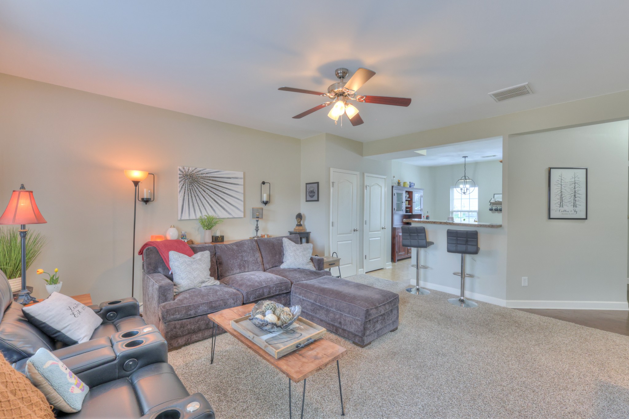 5449 Perlou Ln