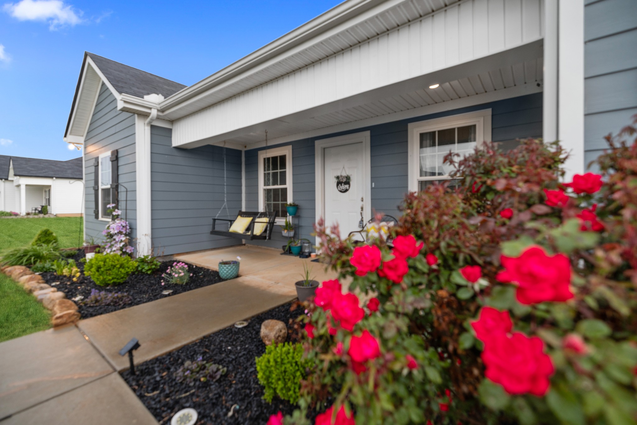 215 Mimosa Dr