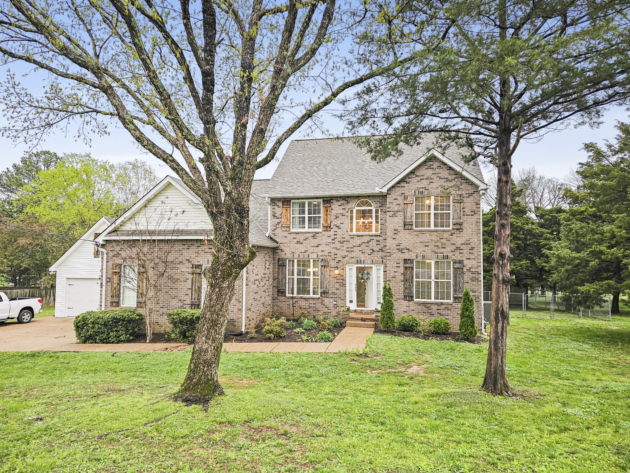 4005 Dell Dr
