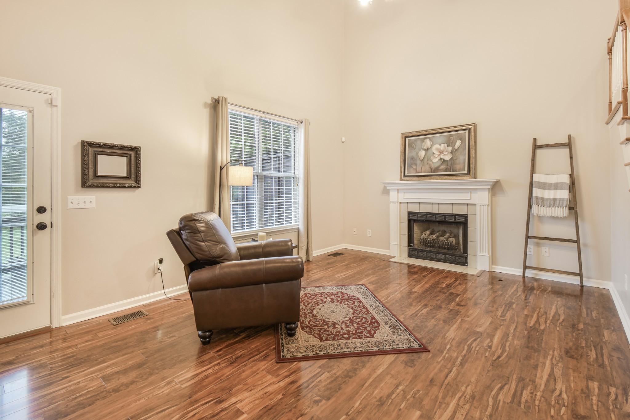 4005 Dell Dr