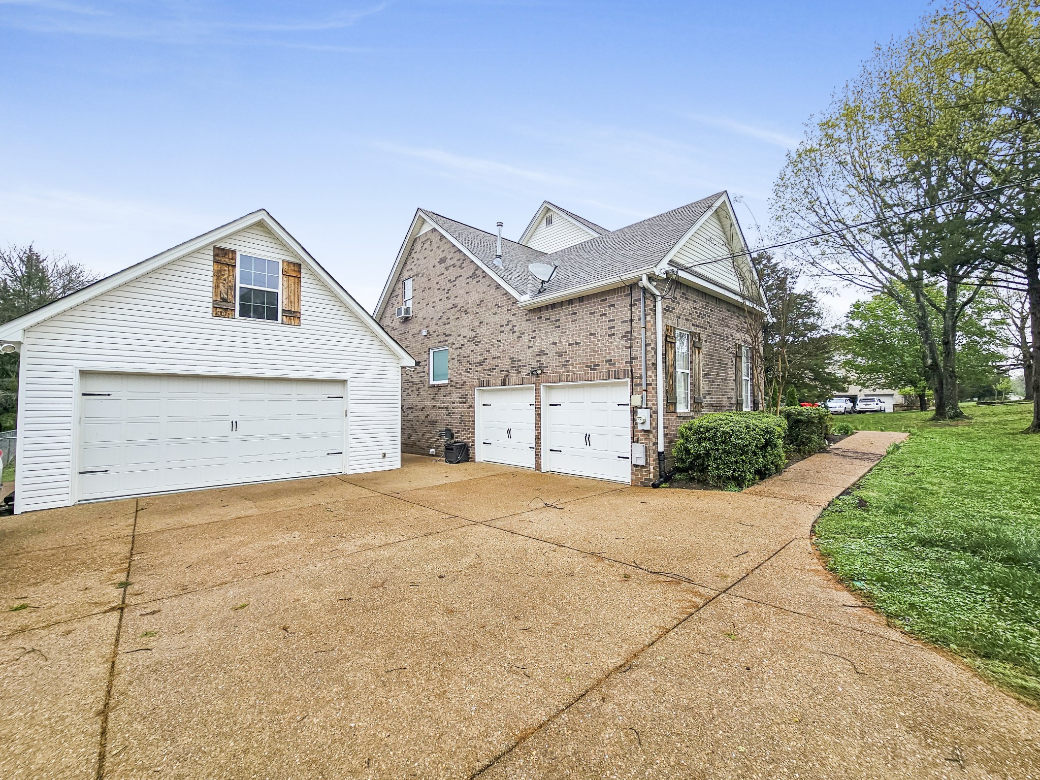 4005 Dell Dr