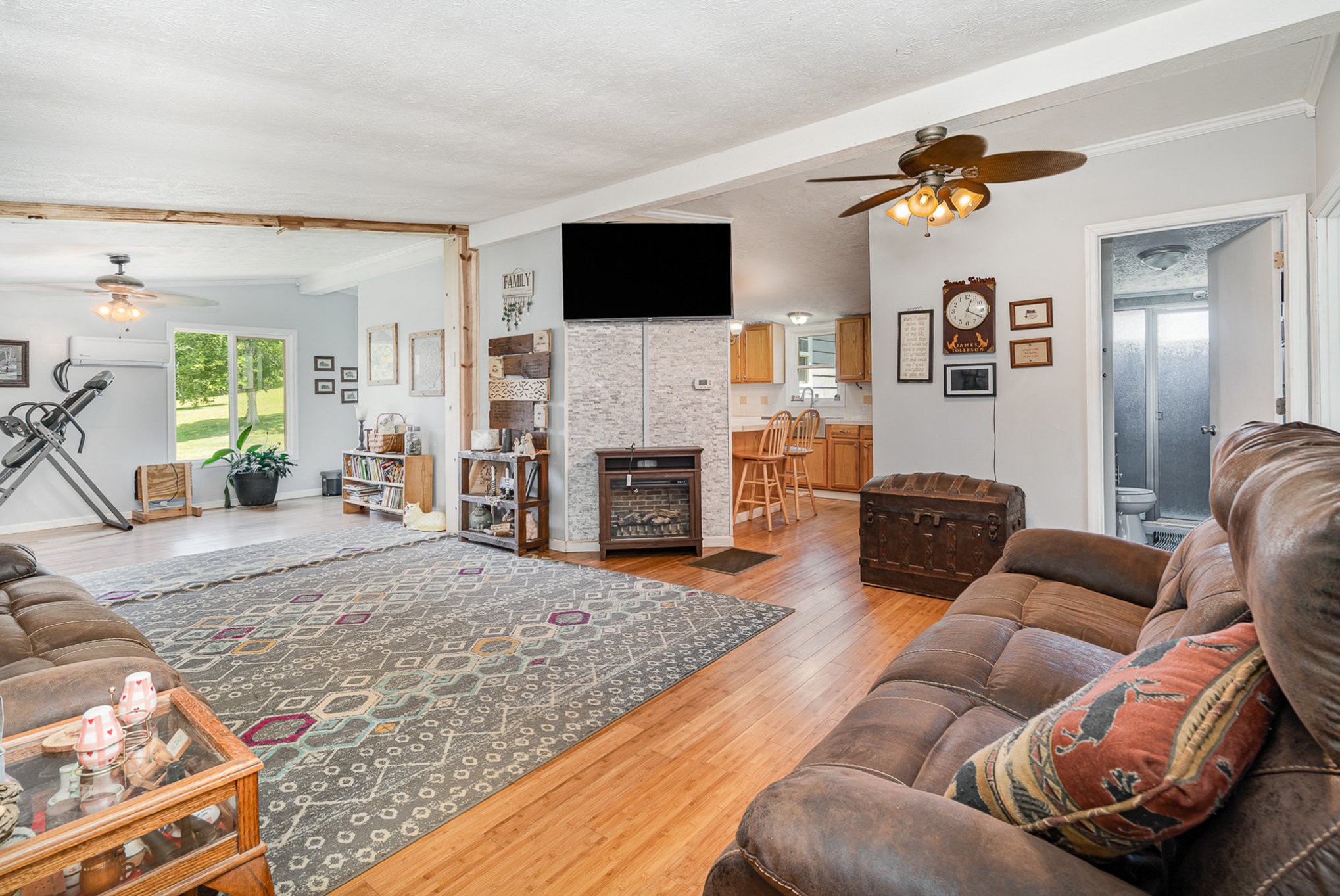 2548 Highway 25
