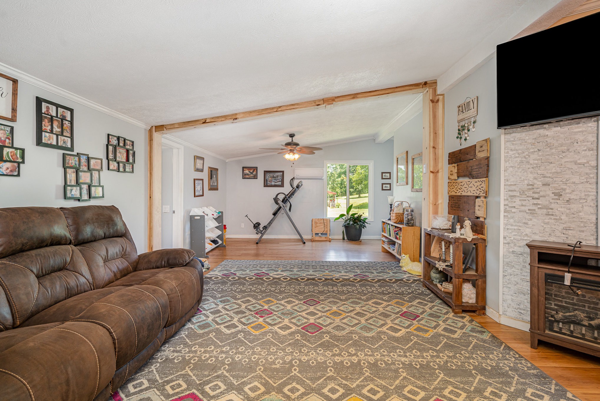 2548 Highway 25