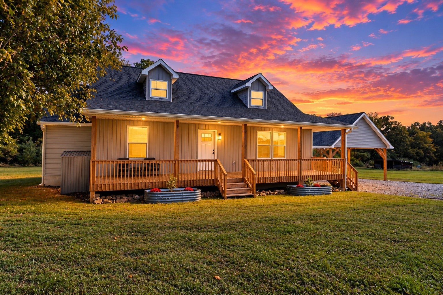 290 Foothills Rd