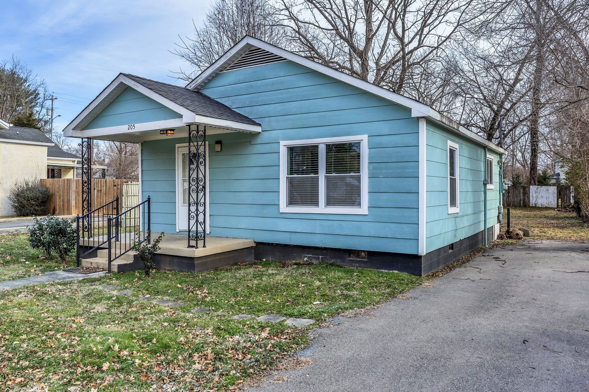 205 S Highland Ave