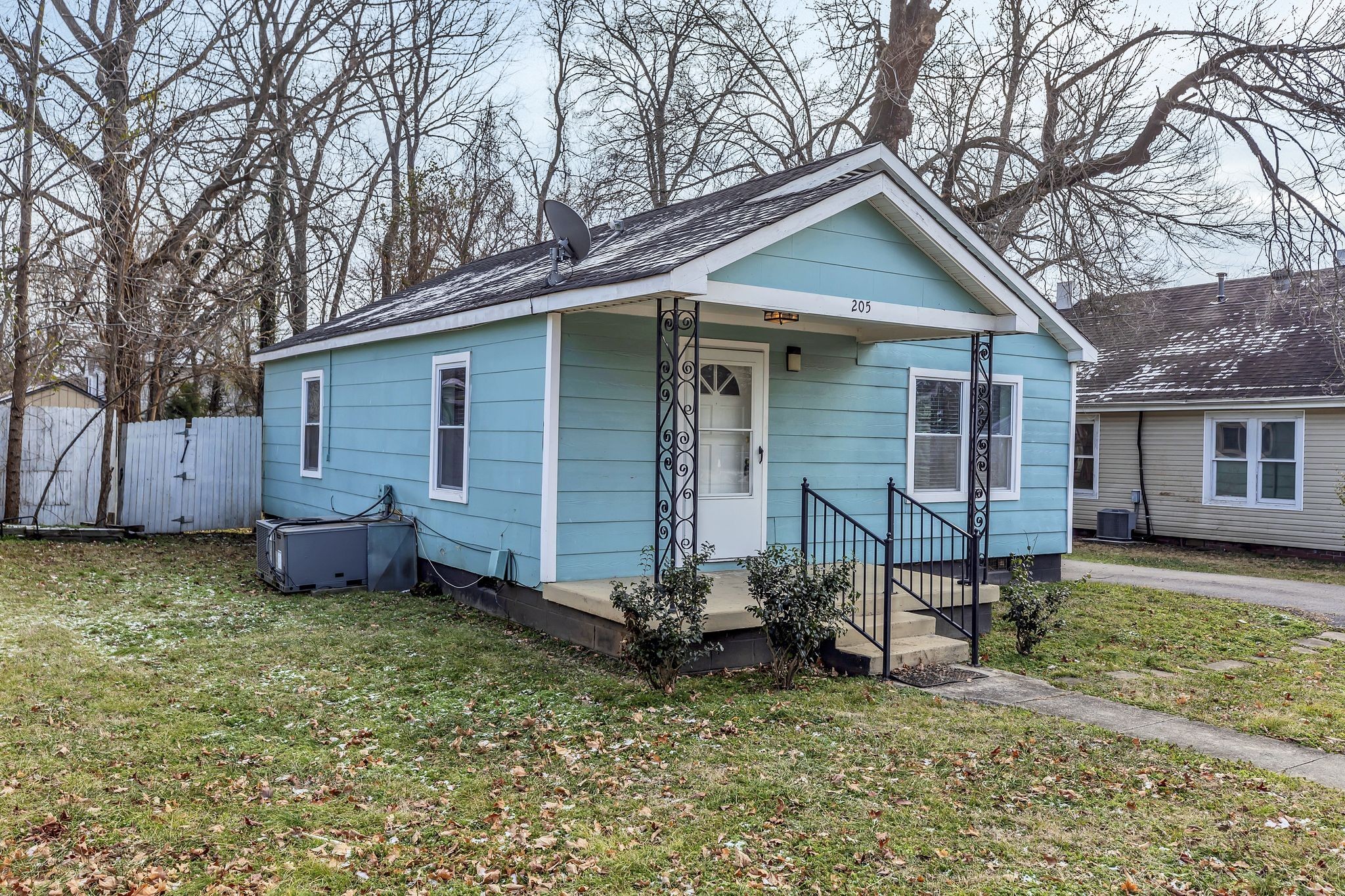 205 S Highland Ave