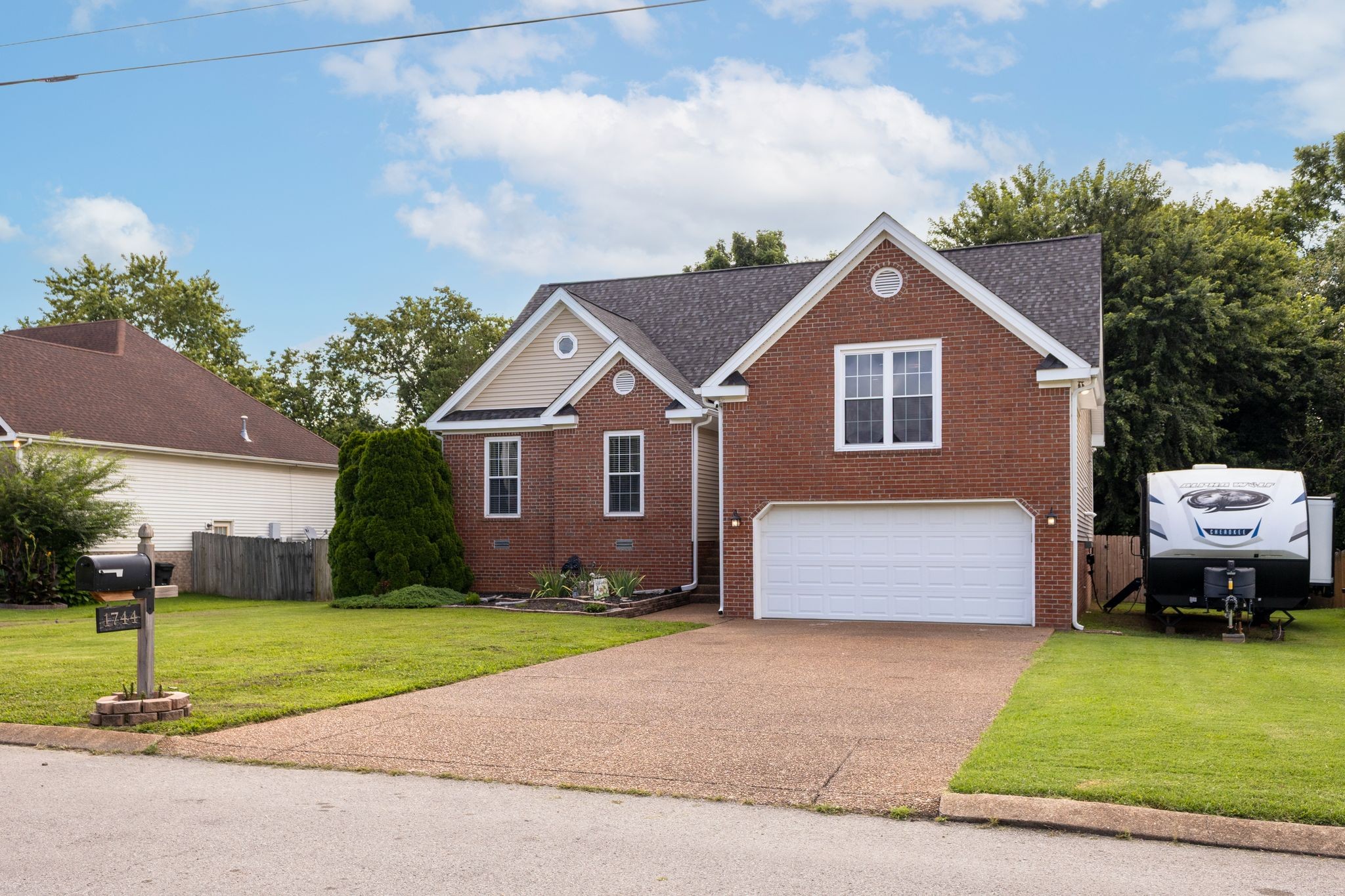 1744 Shane Dr