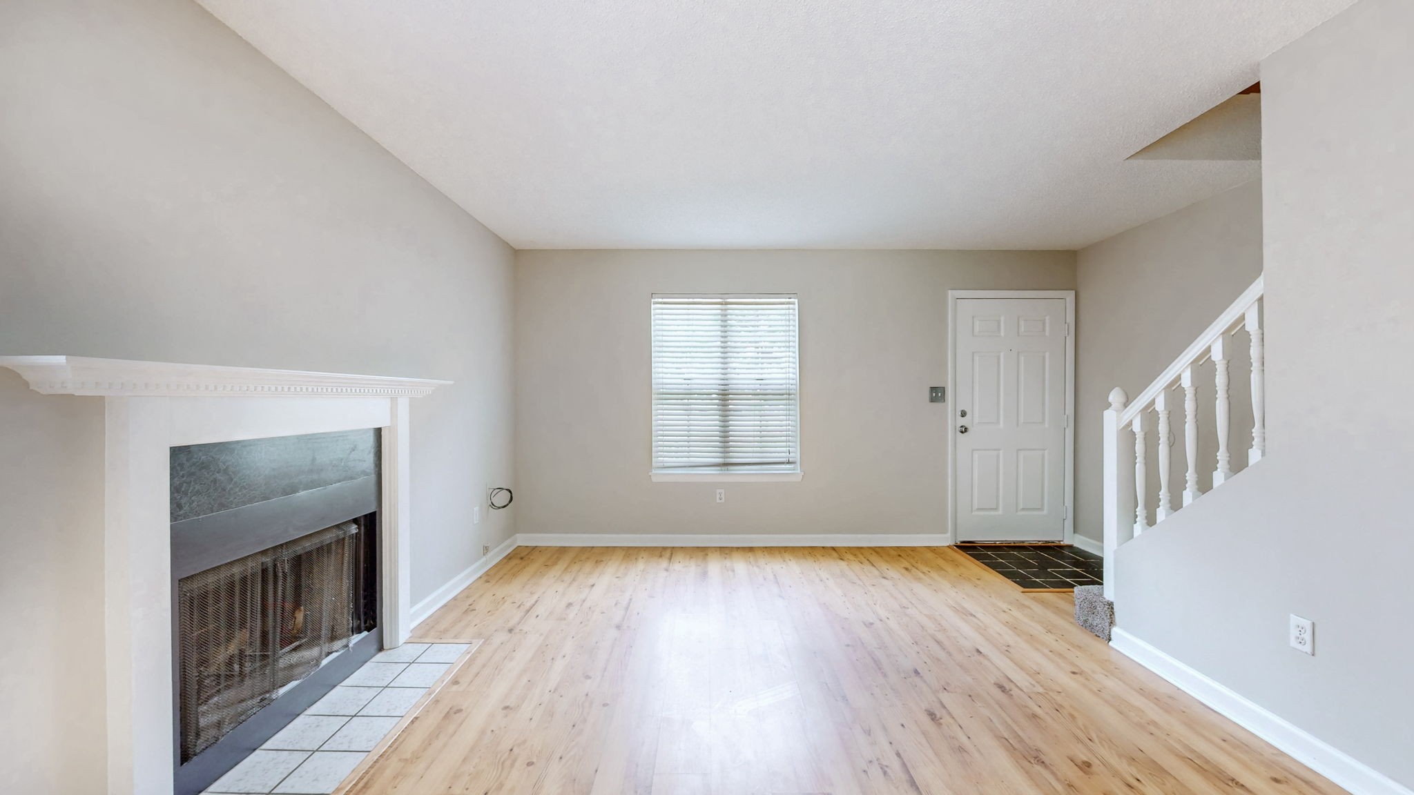 956 Strand Fleet Dr