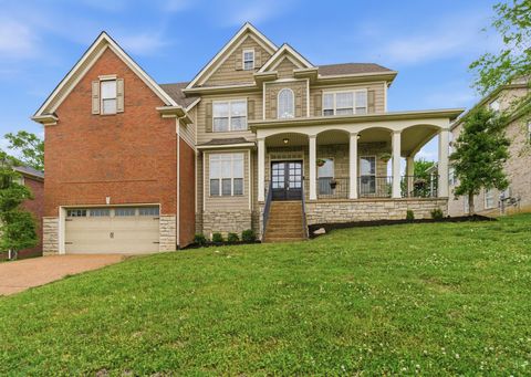 1075 Mansker Farm Blvd Hendersonville TN 37075