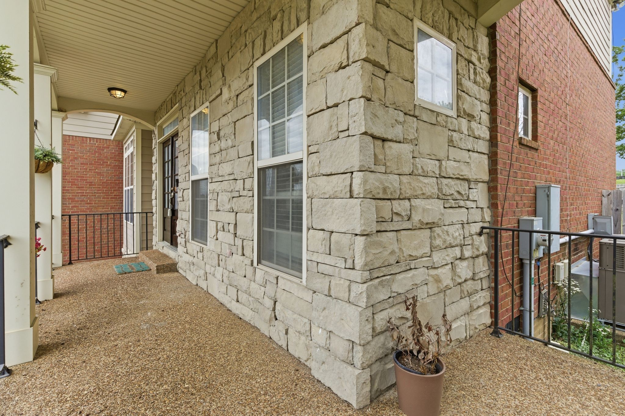 1075 Mansker Farm Blvd