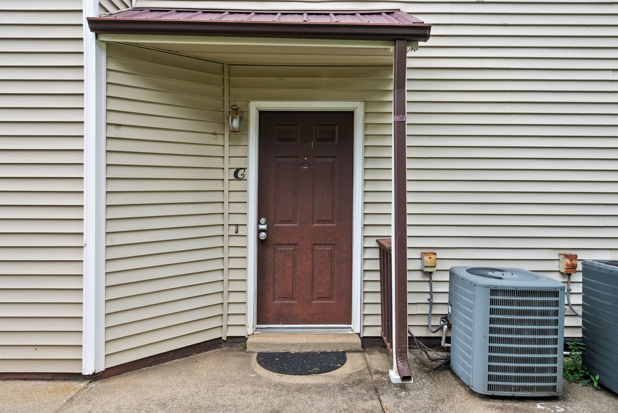 921 Kingsbury Drive C