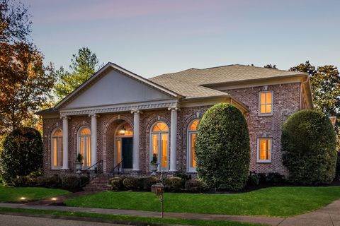 4 Middleton Park Ln Nashville TN 37215