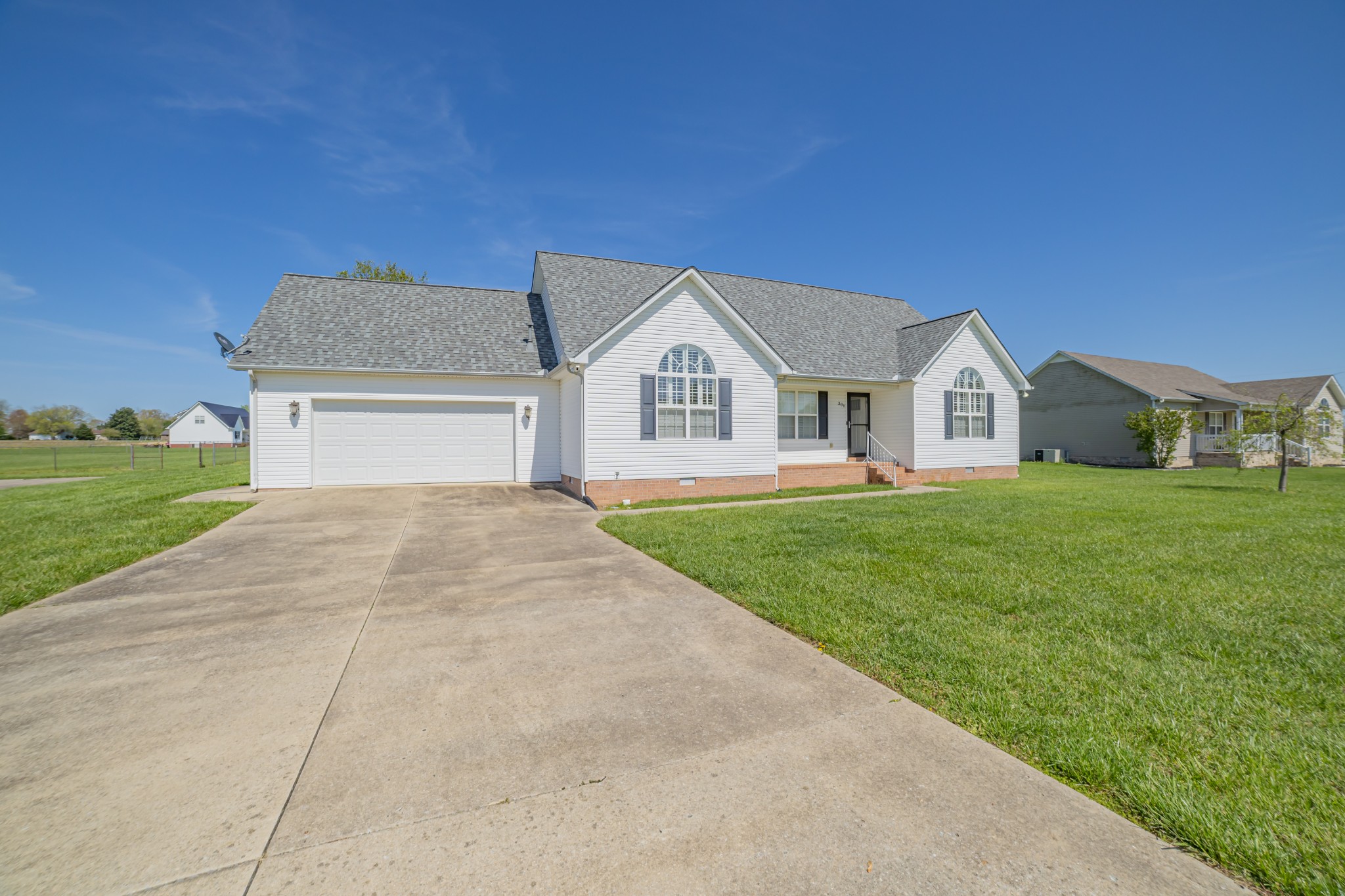 306 Riddle Rd