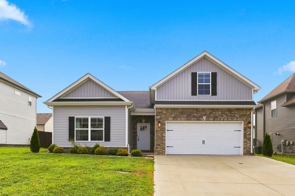 1589 KESTREL DR, CLARKSVILLE, TN 37040 - Image 4ab3cb7cf3f17a4dfe8a5d68f1457eaa/4110618467
