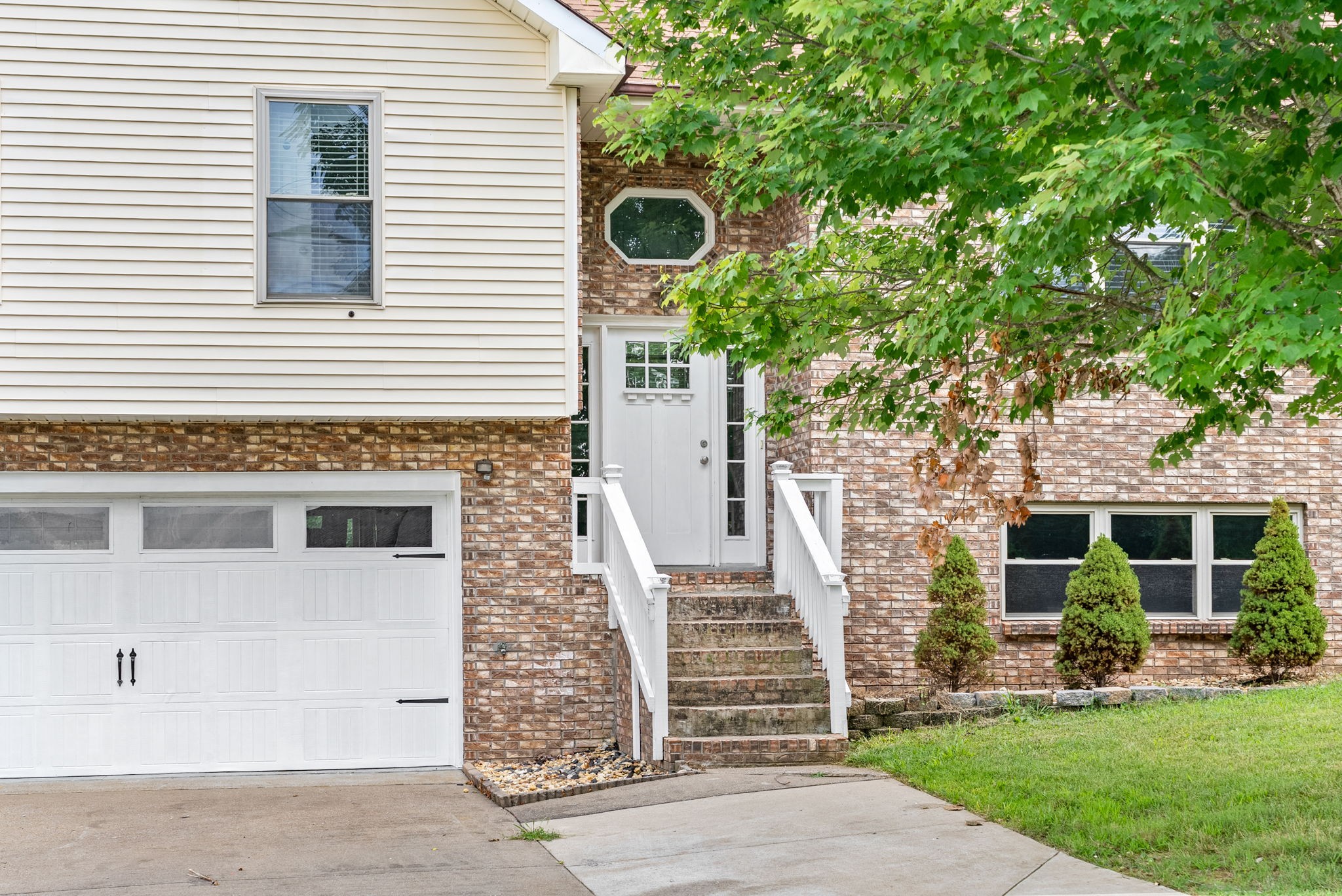 2217 Kim Dr