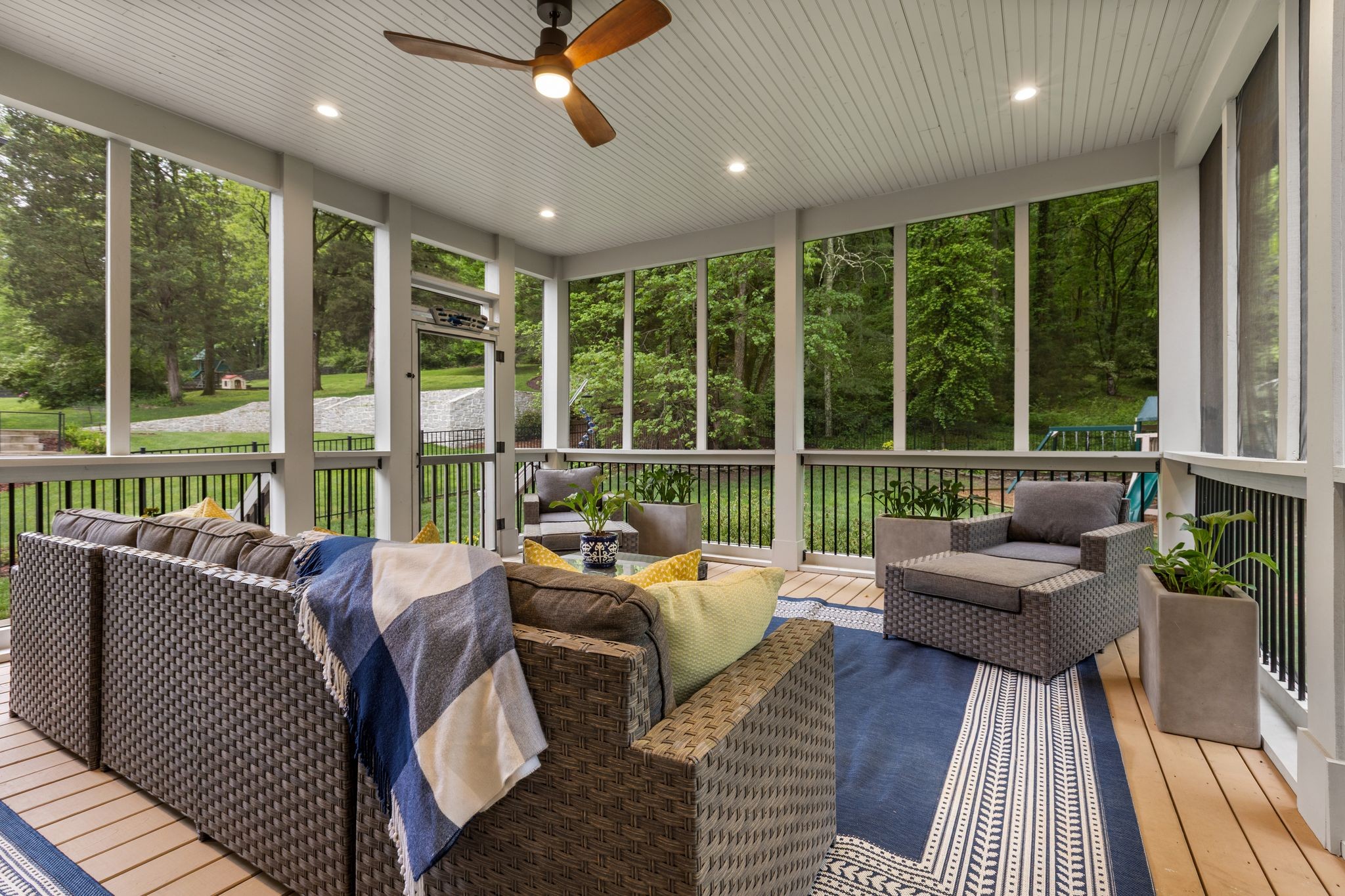 Nashville, Tennessee 37205, United States, 5 Bedrooms Bedrooms, ,6 BathroomsBathrooms,Residential,Active,109372