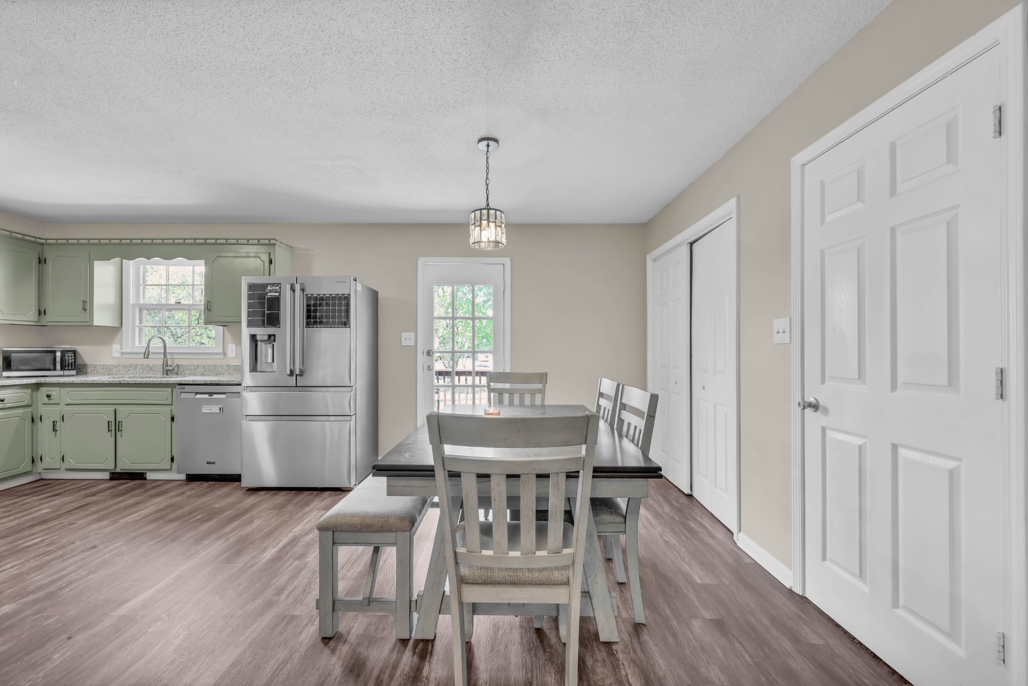 1210 Peachers Mill Rd