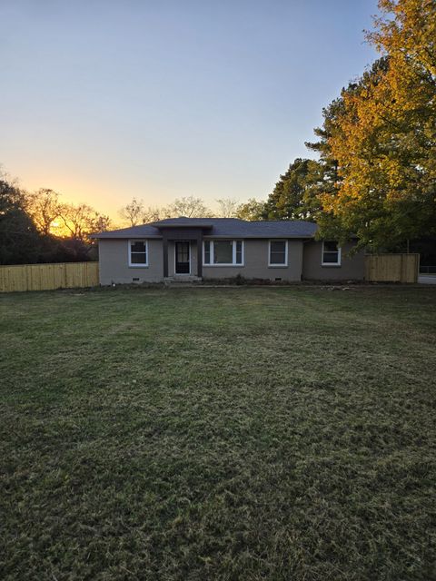 517 Lemont Dr Nashville TN 37216