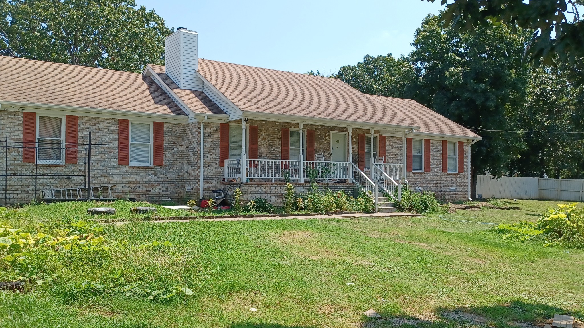 168 Center St