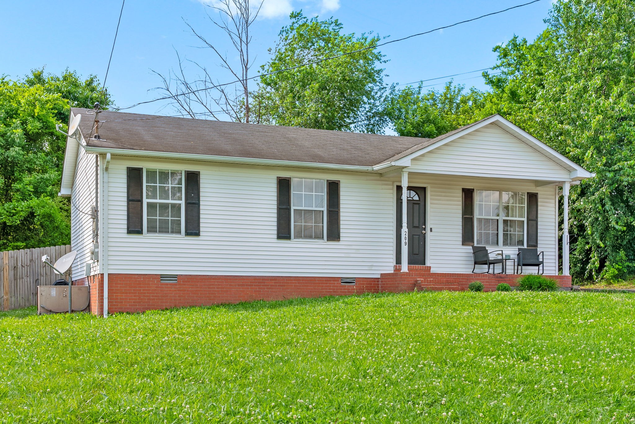 209 Golden Pond Ave
