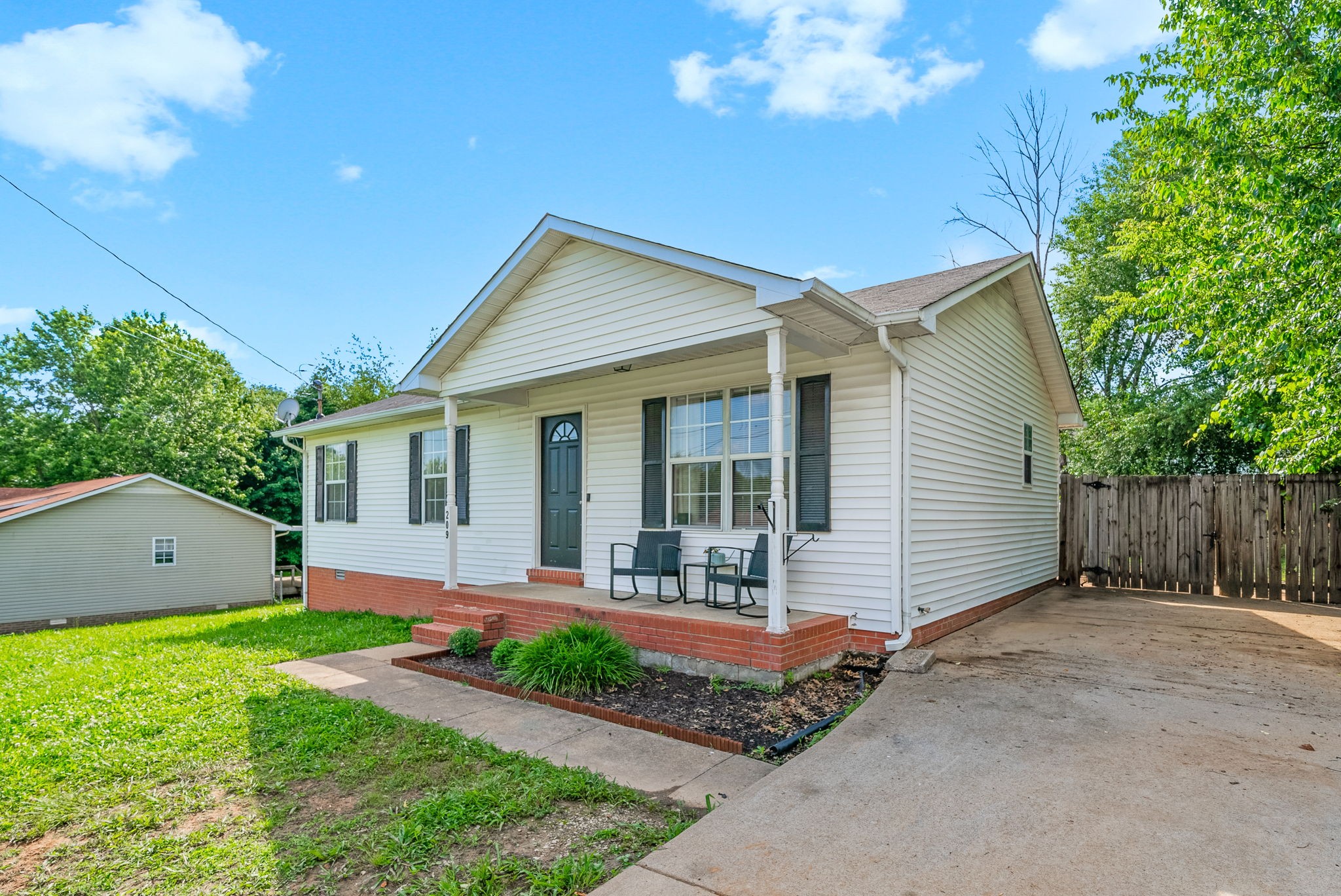 209 Golden Pond Ave