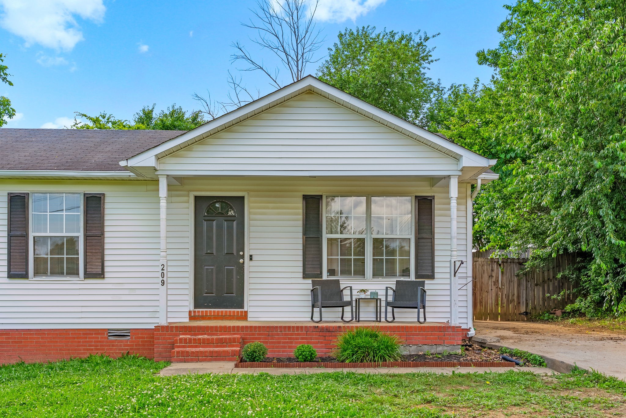 209 Golden Pond Ave