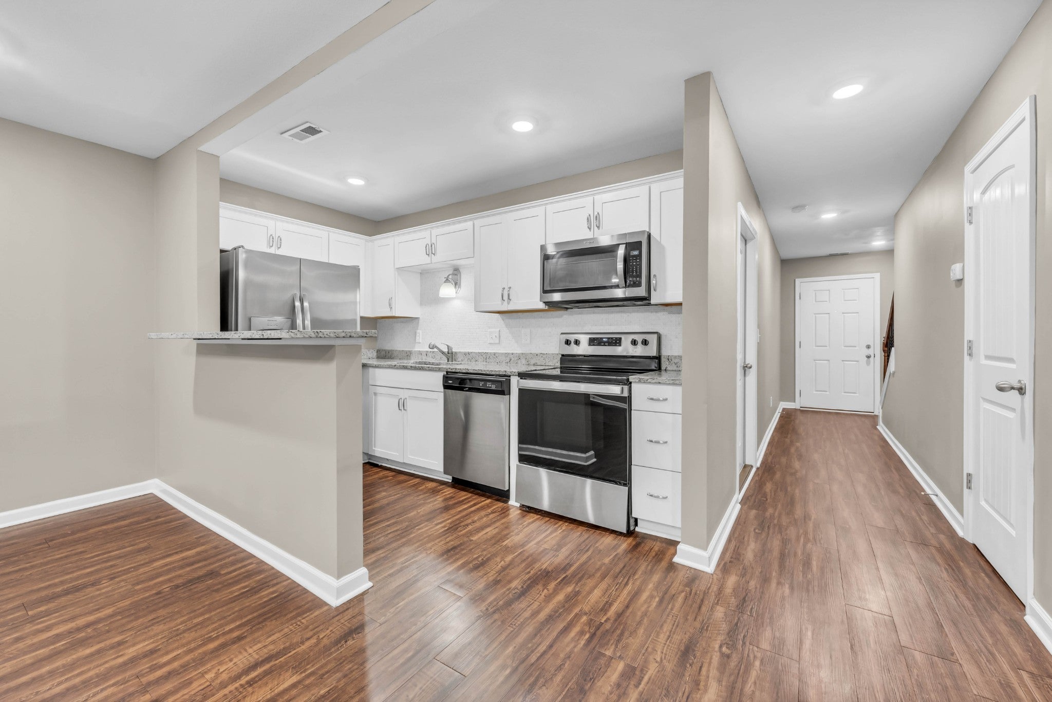 135 Country Ln 203