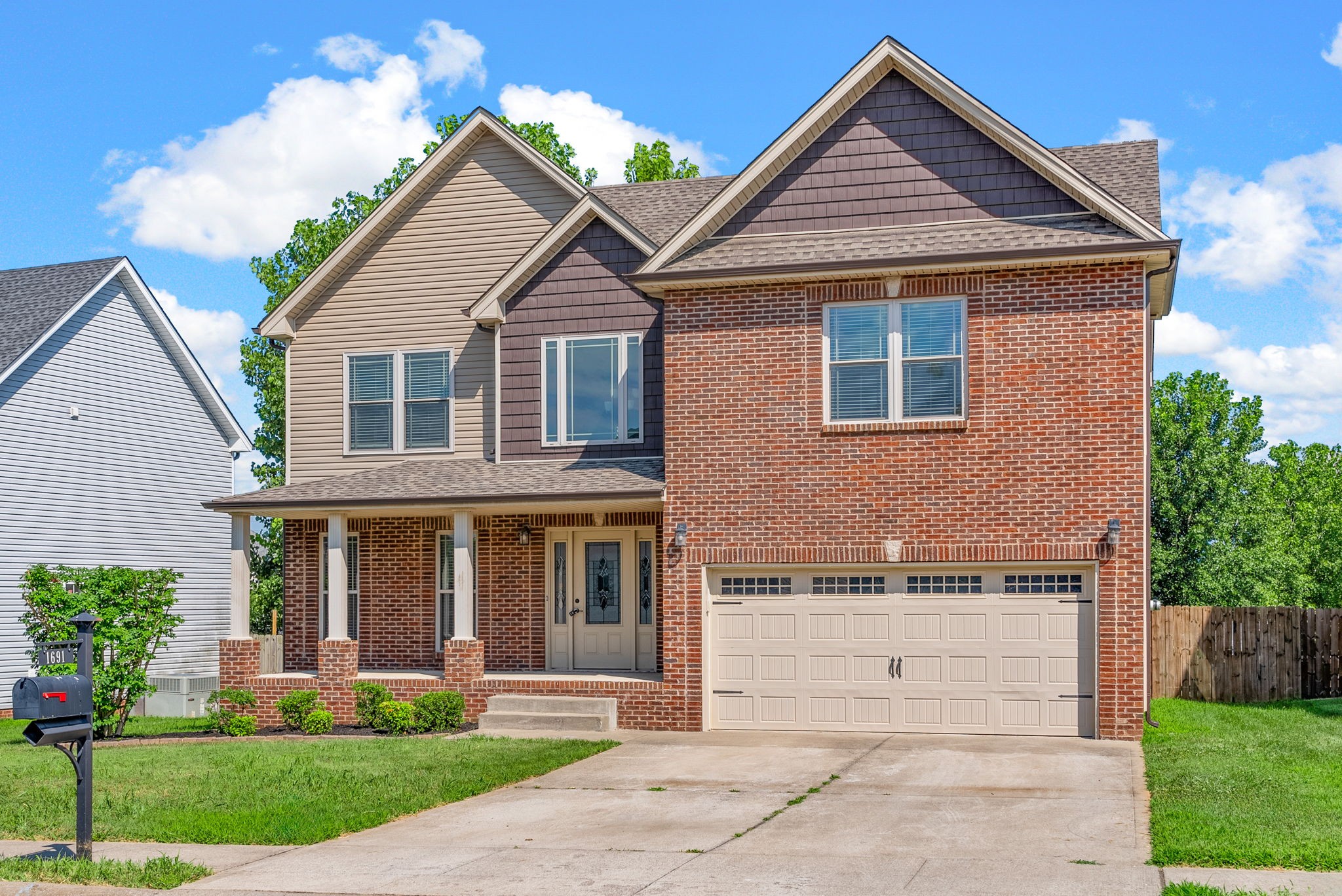 1691 Horseshoe Cave Drive