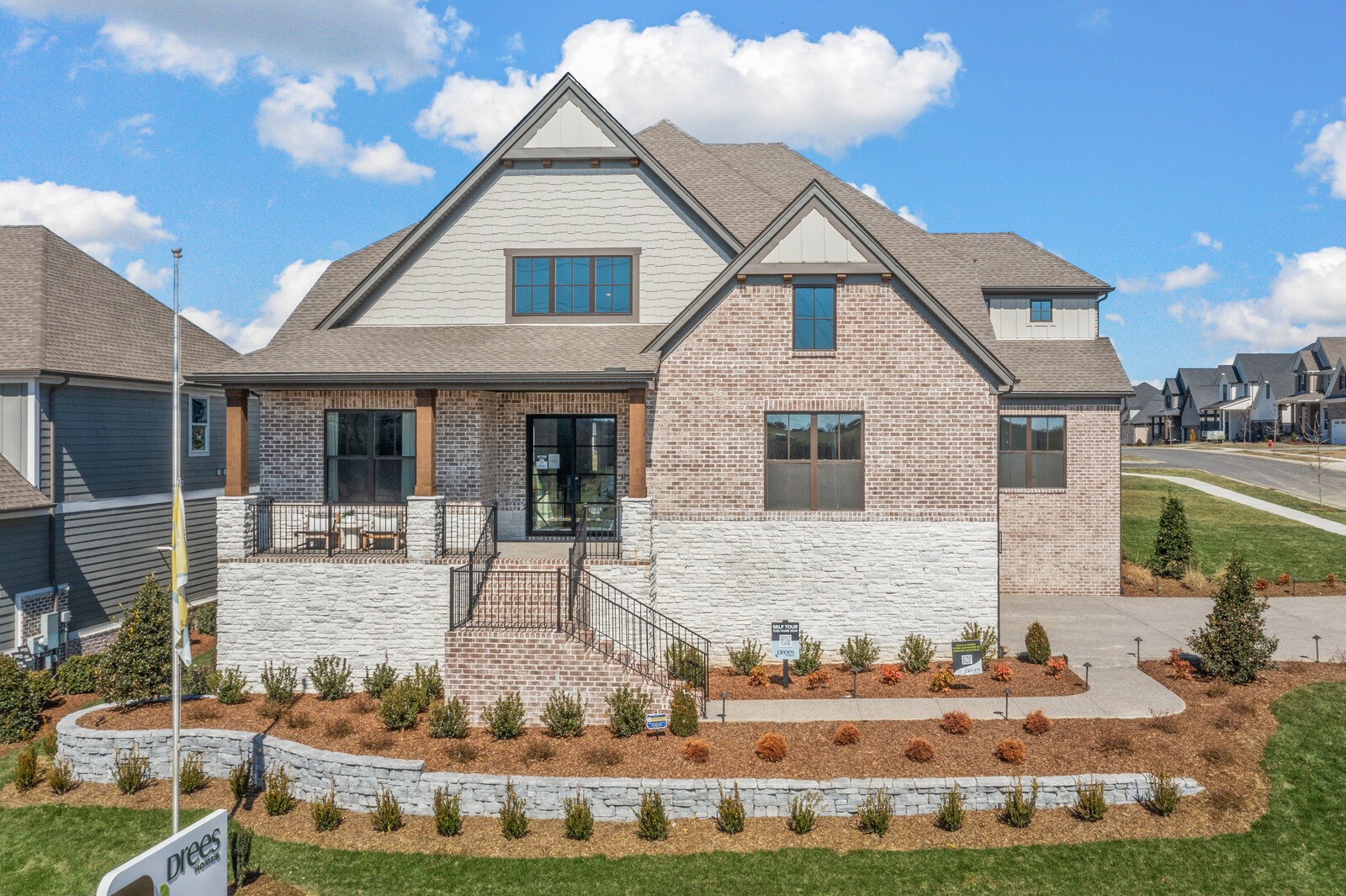 7291 Woodruff Dr
