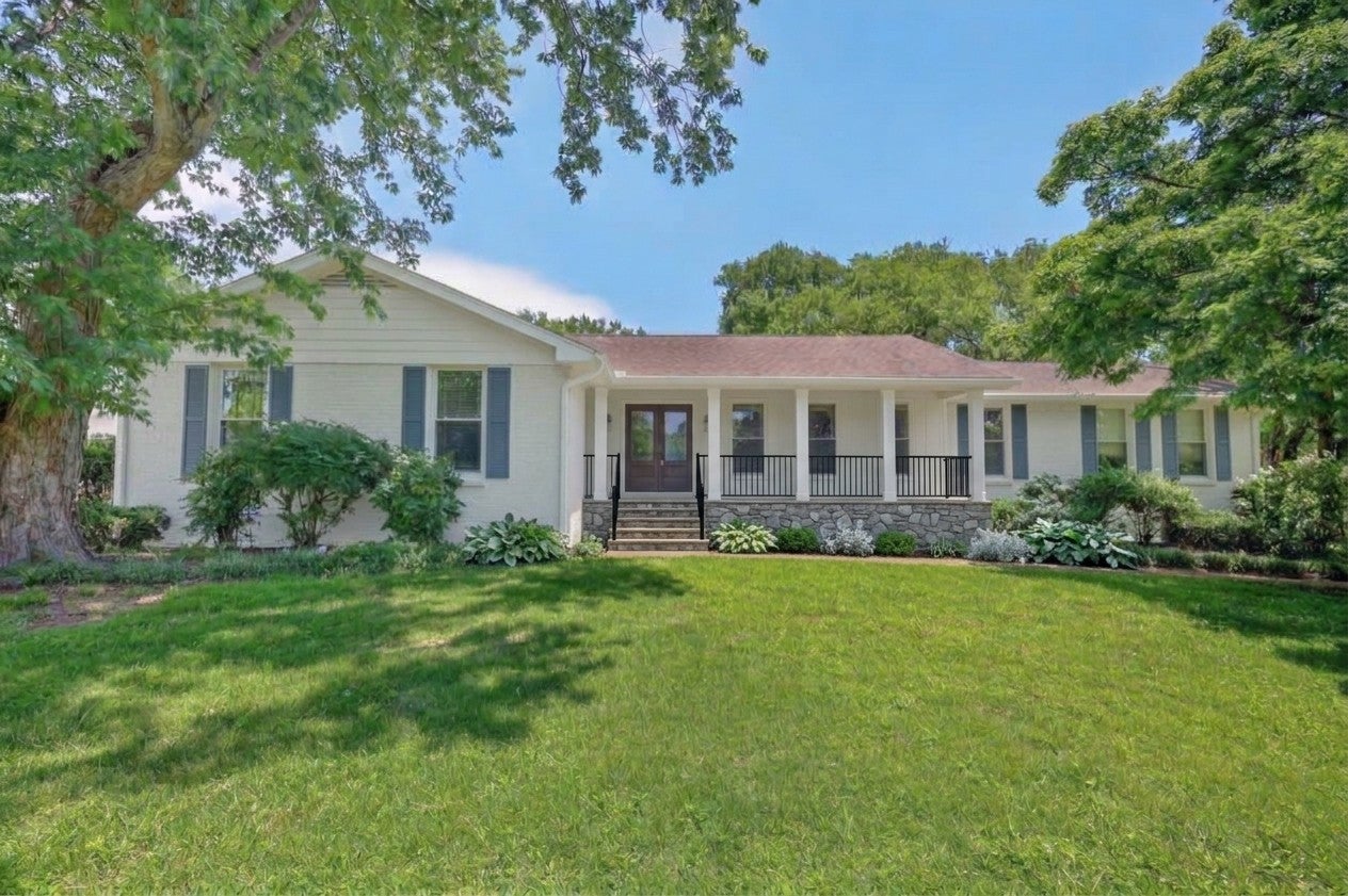 111 Countrywood Dr