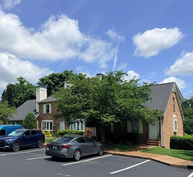 2-bed listing at 112 Cumberland Trce, Nashville