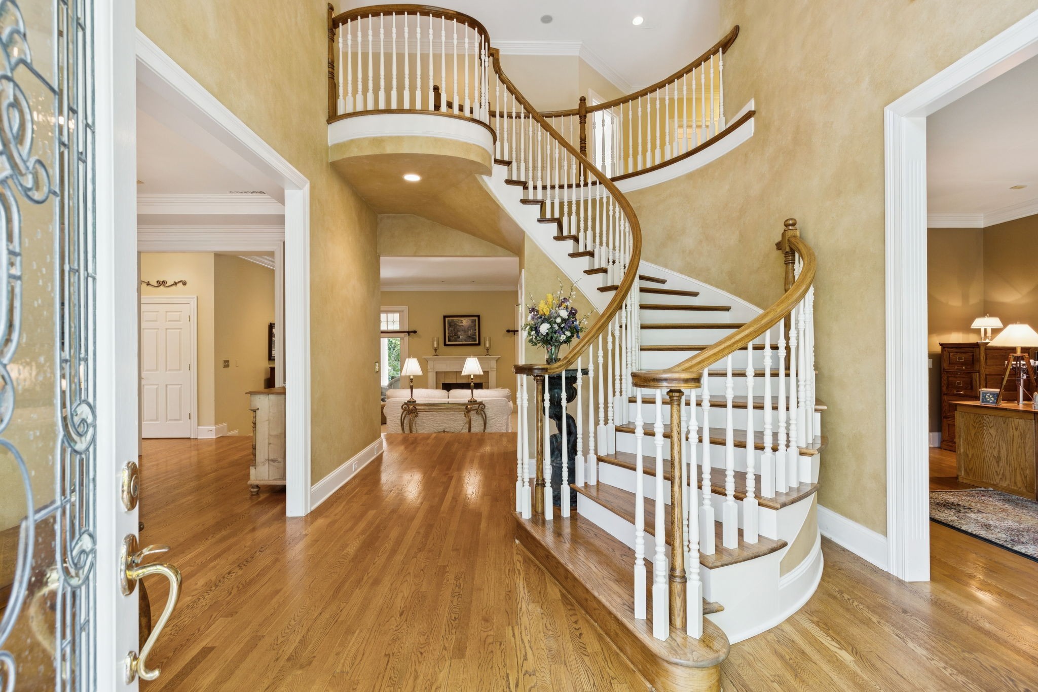 545 Grand Oaks Dr