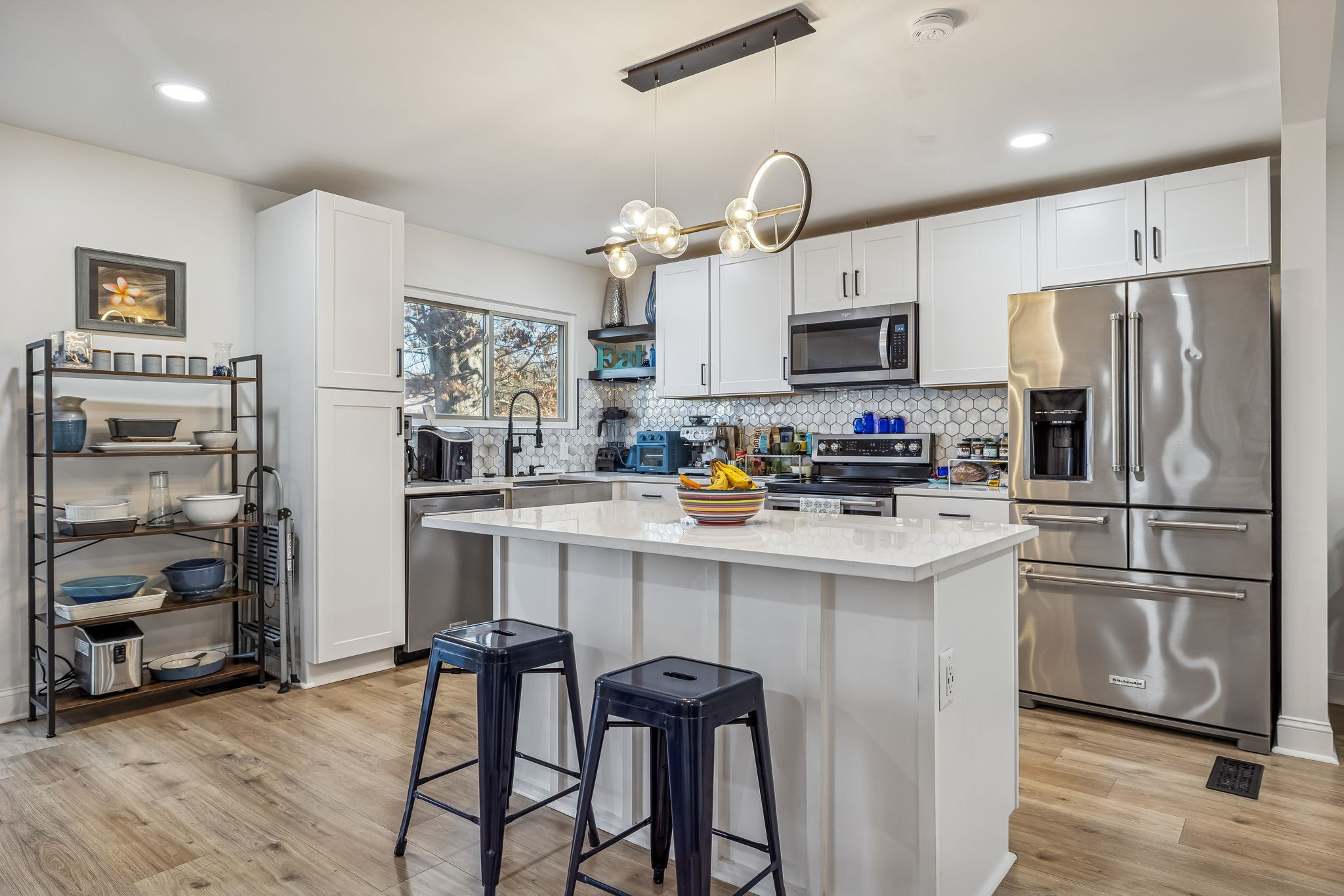 6955 Highland Park Dr