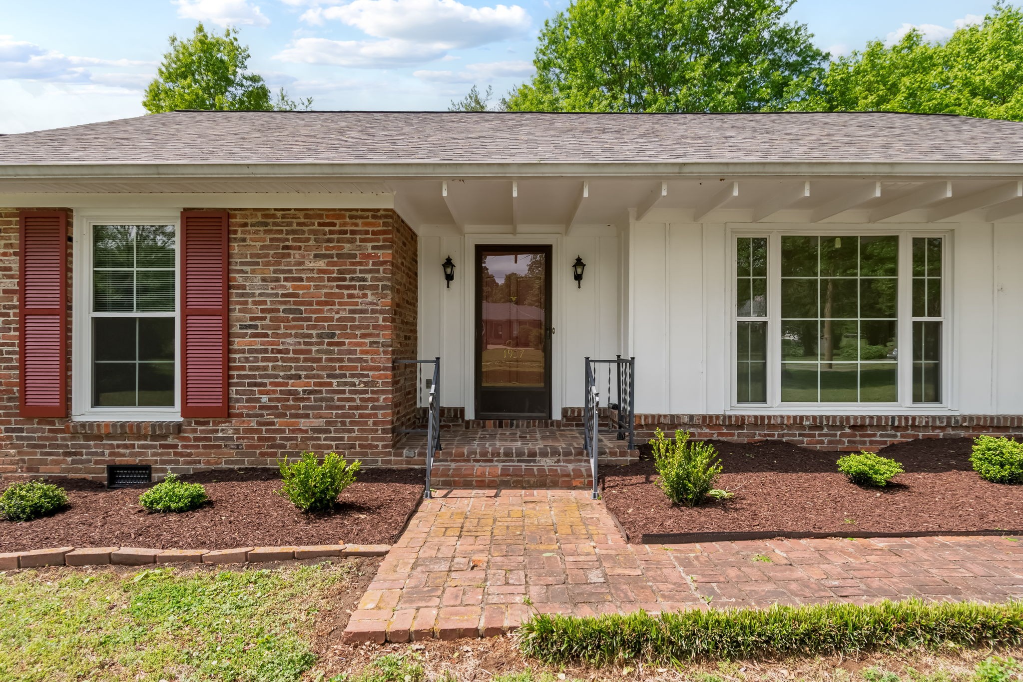 1937 Rosewood Valley Dr