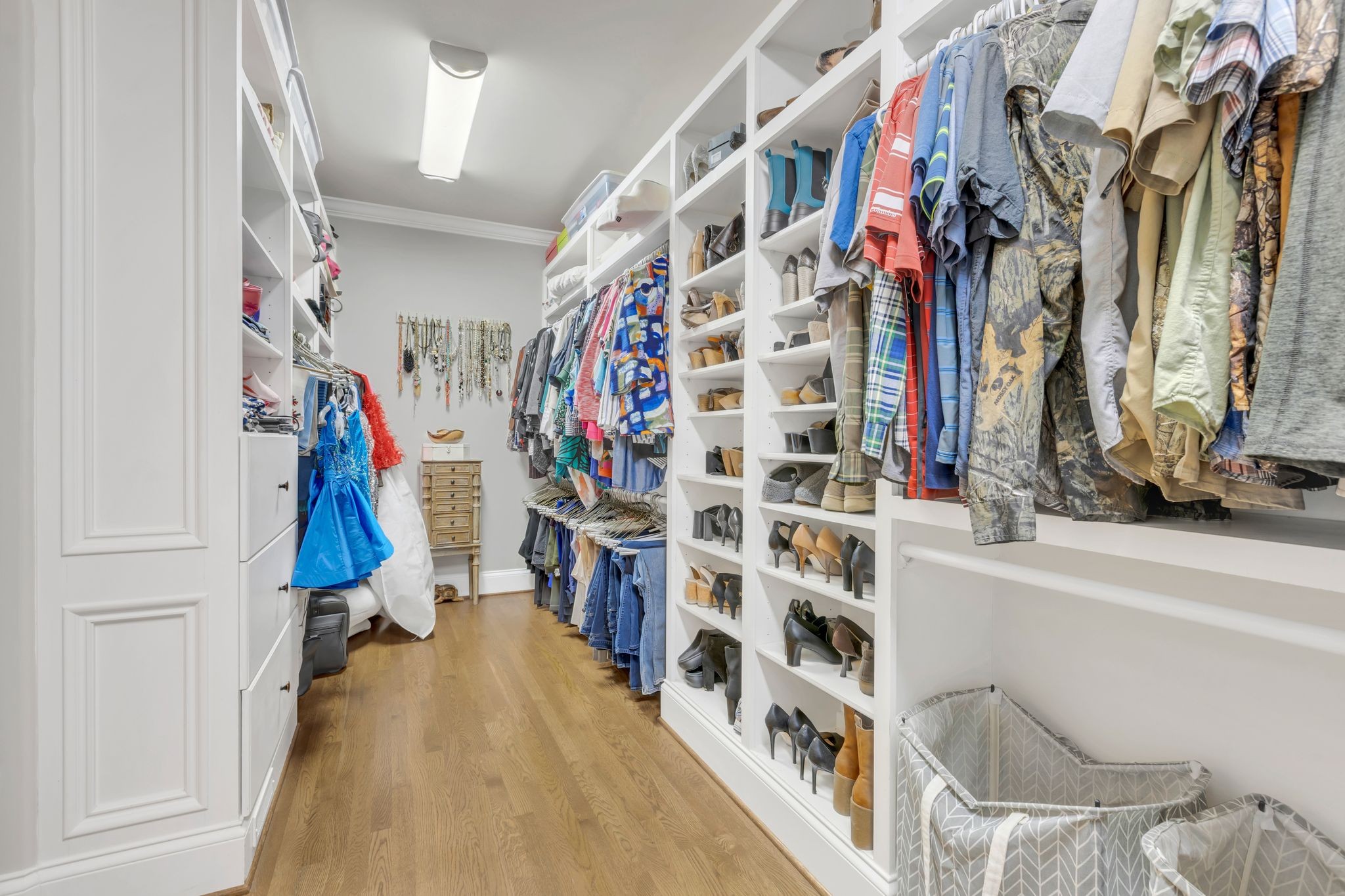 Thompsons Station, Tennessee 37179, United States, 4 Bedrooms Bedrooms, ,5 BathroomsBathrooms,Residential,Active,138271