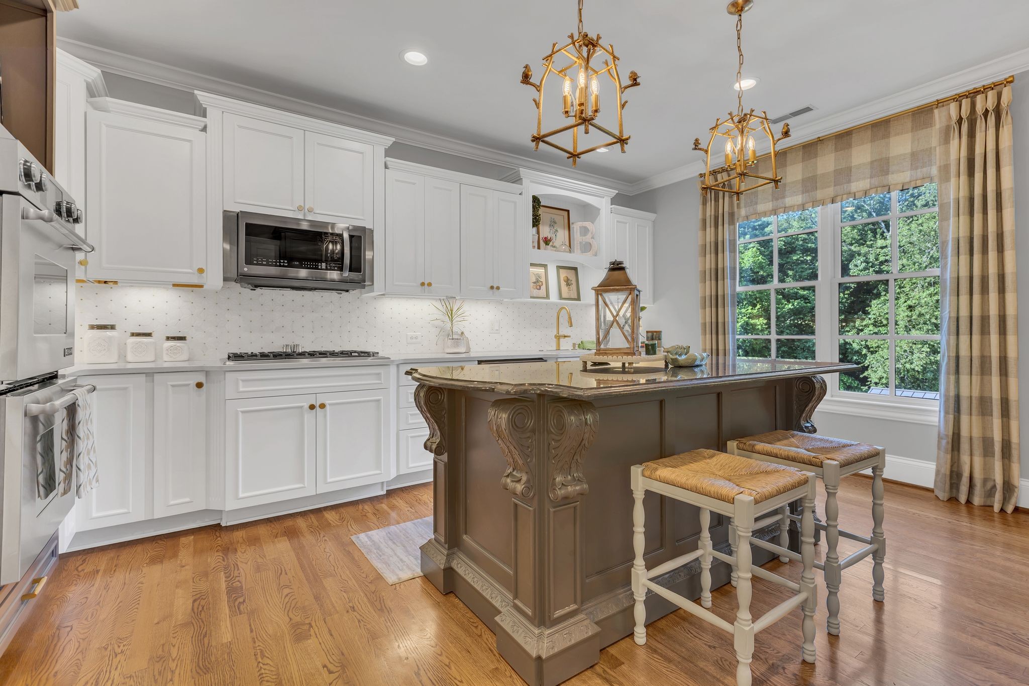 Thompsons Station, Tennessee 37179, United States, 4 Bedrooms Bedrooms, ,5 BathroomsBathrooms,Residential,Active,138271