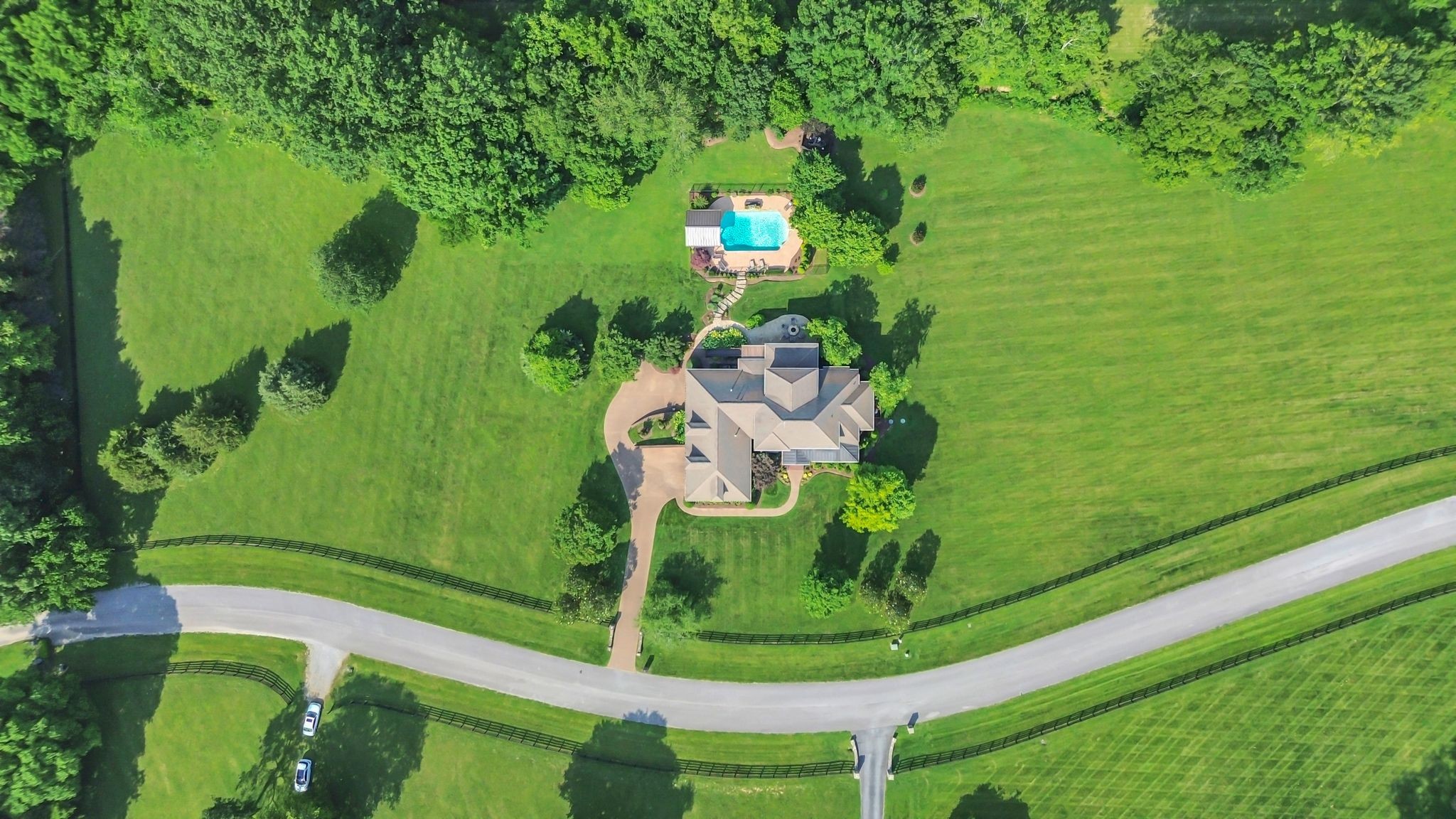 Thompsons Station, Tennessee 37179, United States, 4 Bedrooms Bedrooms, ,5 BathroomsBathrooms,Residential,Active,138271