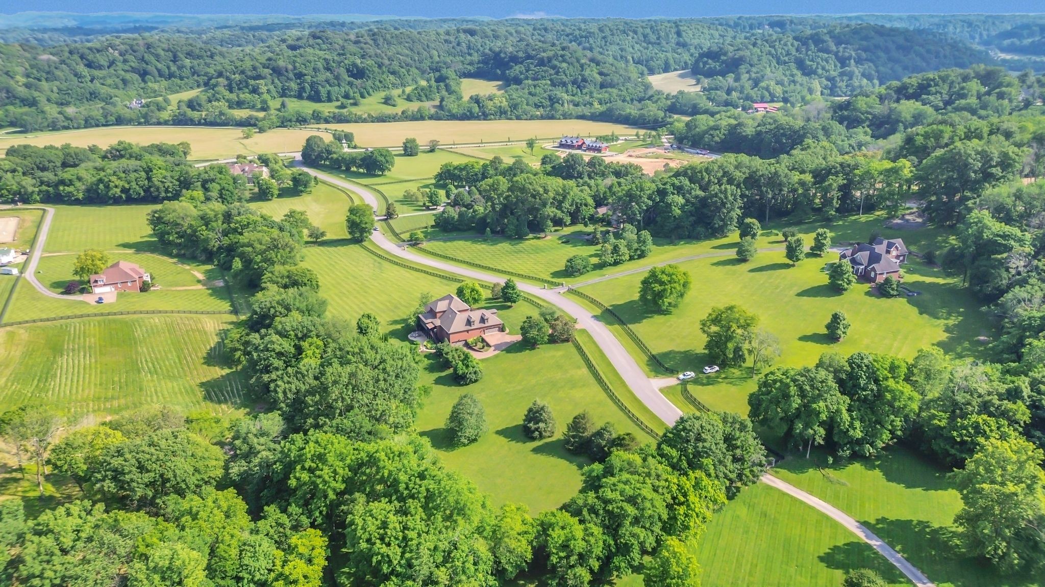 Thompsons Station, Tennessee 37179, United States, 4 Bedrooms Bedrooms, ,5 BathroomsBathrooms,Residential,Active,138271