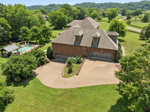 Thompsons Station, Tennessee 37179, United States, 4 Bedrooms Bedrooms, ,5 BathroomsBathrooms,Residential,Active,138271