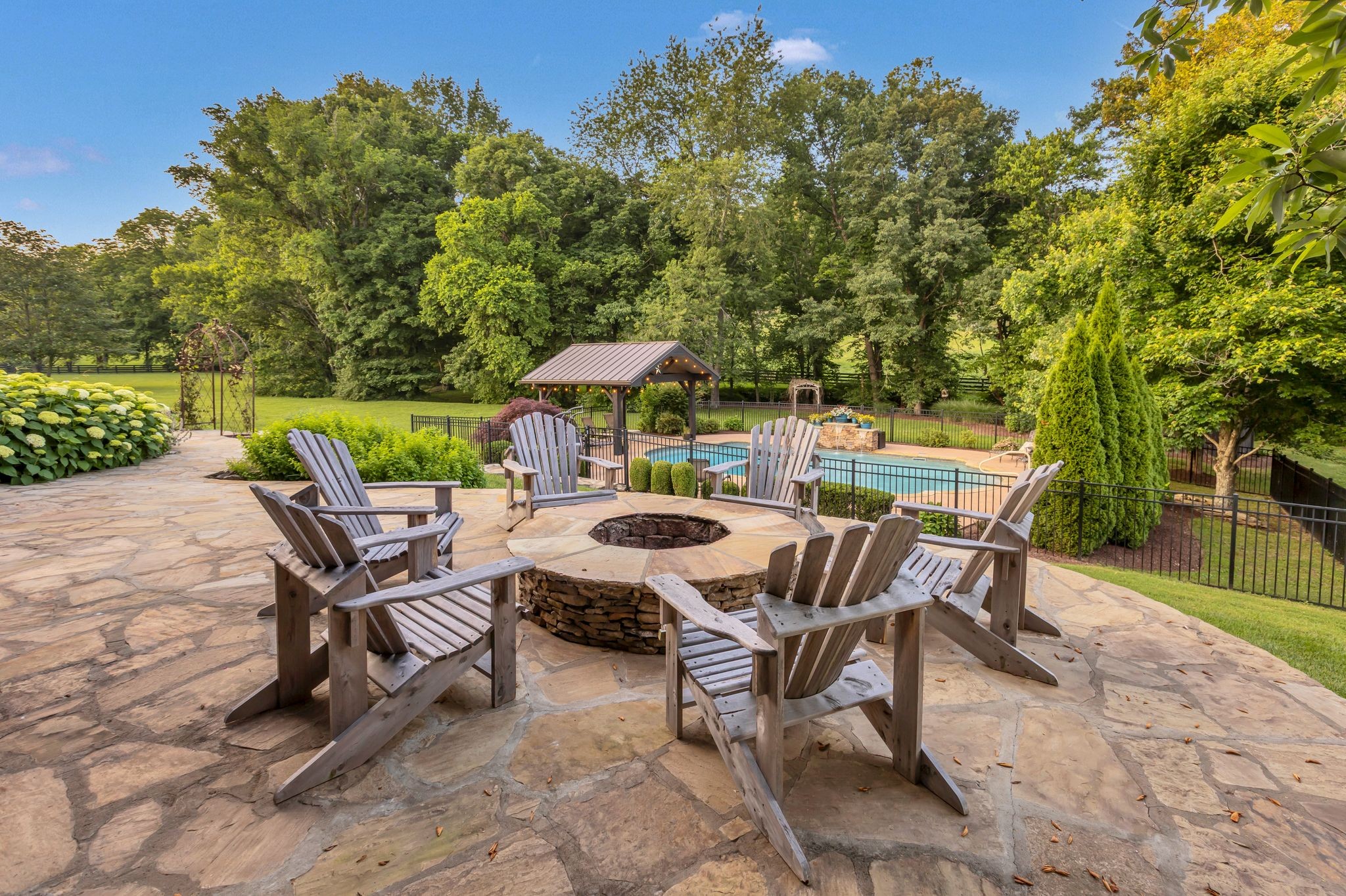 Thompsons Station, Tennessee 37179, United States, 4 Bedrooms Bedrooms, ,5 BathroomsBathrooms,Residential,Active,138271